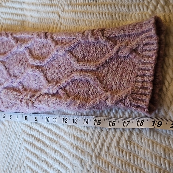 Kut from the Kloth XL turtleneck sweater. Lilac purple cable knit. - Picture 8 of 9